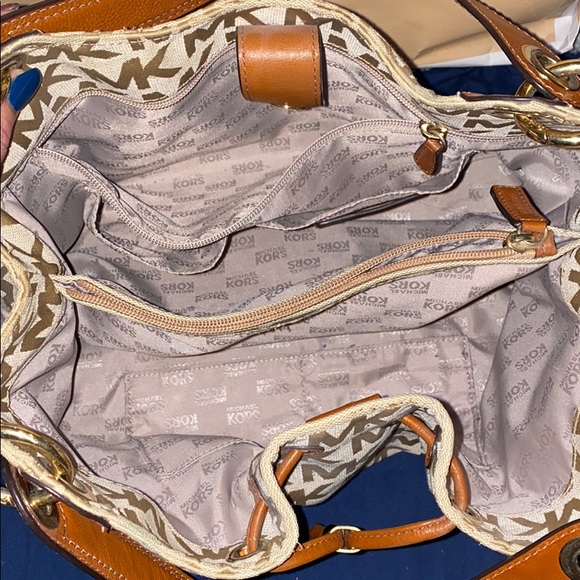 Tan and brown Michael Kors purse - Picture 2 of 4